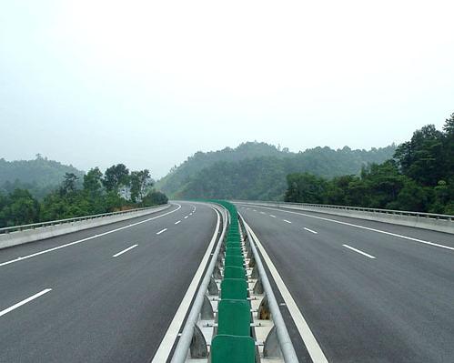 广西高速公路波形护栏